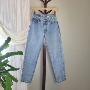 Vintage Jordache 100% Cotton High-Waist Light Wash Jeans Size 5/6